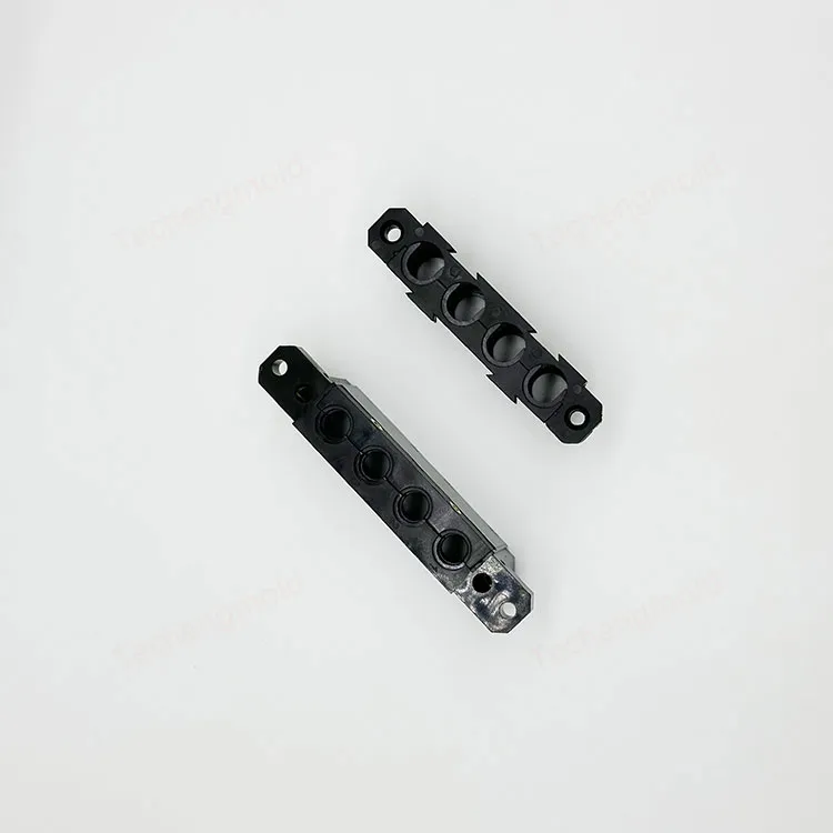 特诚科技PA66精密注塑件实拍 2